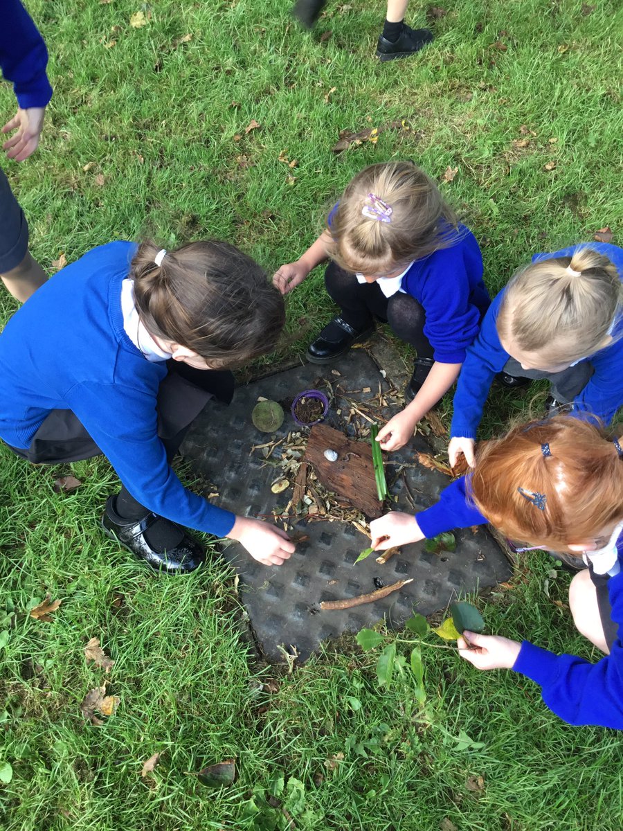 We have turned into Dirty Bertie and found worms and snails!  We washed our hands after!!!
