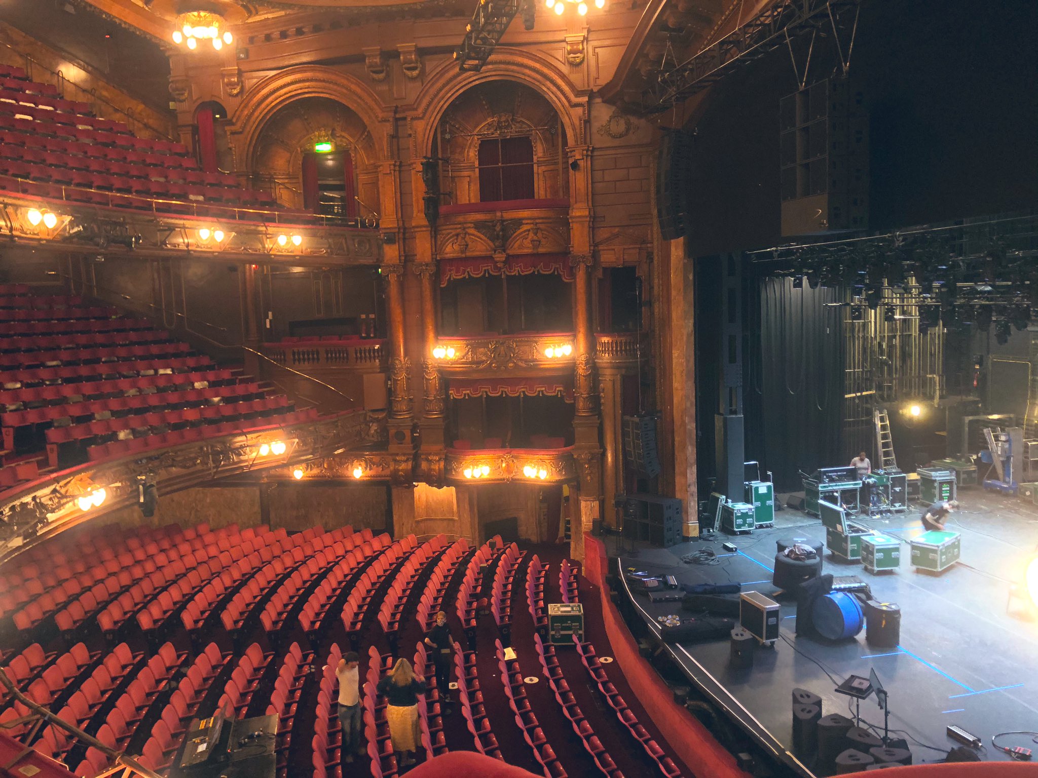 Theatre direct. Палладиум Лондон. Палладиум (театр). Palladium Лондонский. Palladium times Square Theater вместимость.