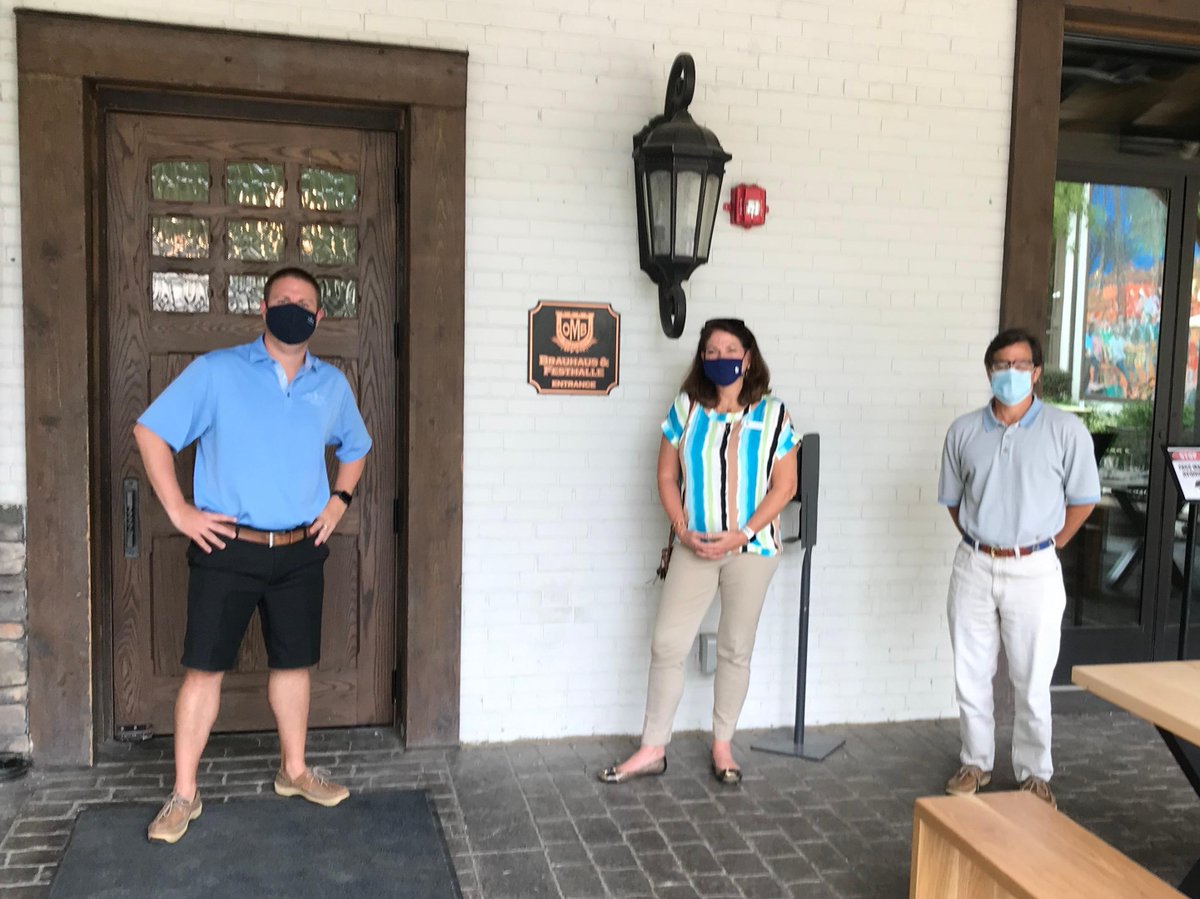 AmTrustInsured's tweet photo. We're filled with gratitude from the @LongCreekFD and how they're keeping their community safe. To thank these first responders, the AmTrust sales team partnered with @mainstreet_ins to donate gift cards from @oldemeckbrew, an #AmTrustInsured. Thank you! #AmTrustGratitude https://t.co/nHDizp732g