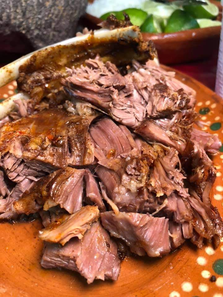 Arandas_Jal's tweet image. Buenos días, ¿Qué tal una birria para despertar bien este 17 de septiembre? 😋