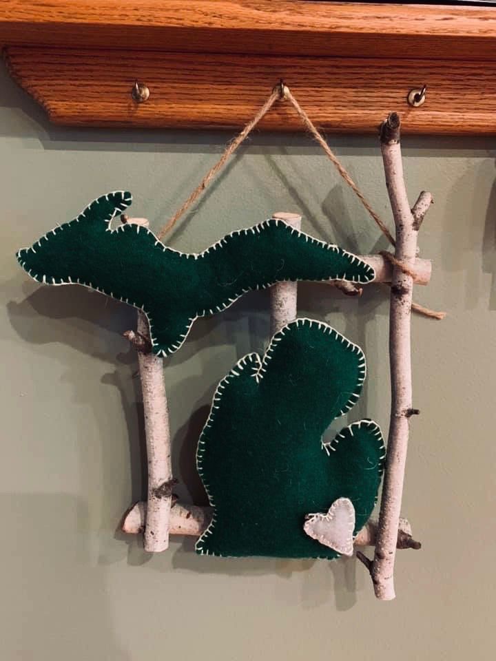 scrap_a2's tweet image. One of our Michigan Plushie kits in action! We love seeing how our crafty community makes each kit their own. 

Open to the public 12pm-6pm 💚

We are still urging our community to support us NOW to keep us here for future generations. 

#SaveOurSCRAP #SCRAPA2 #SupportOurSCRAP