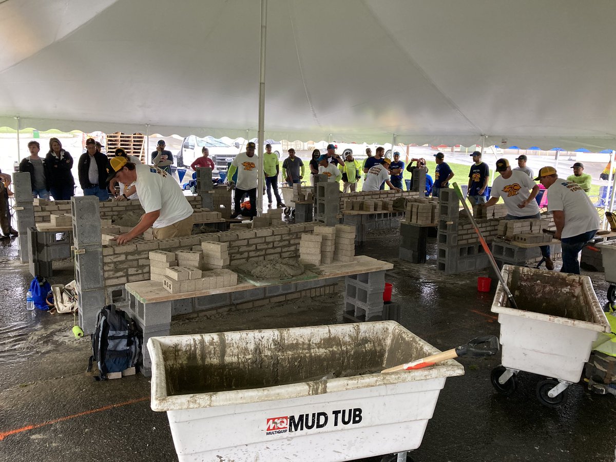 sam_specmix's tweet photo. Some of the finest Jr bricklayers in Eastern Tennessee are competing this morning.  #SMBL500 @SPECMIX https://t.co/s8rRsa2LK9