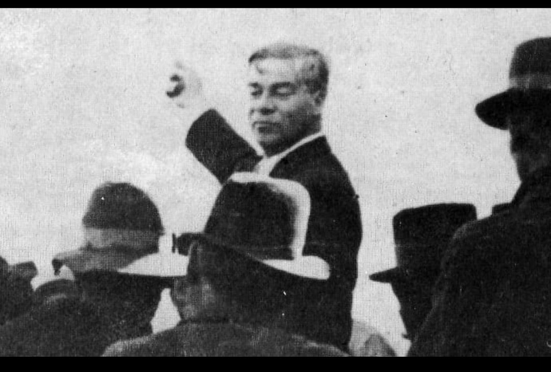 pchile_web's tweet photo. 🔴Don Luis Emilio [HILO]

El 16 de septiembre de 1905, Luis Emilio Recabarren escribió sobre las fiestas patrias y qué hay detrás de la celebración. 
Comparte, difunde. https://t.co/5OLusFZ4cs