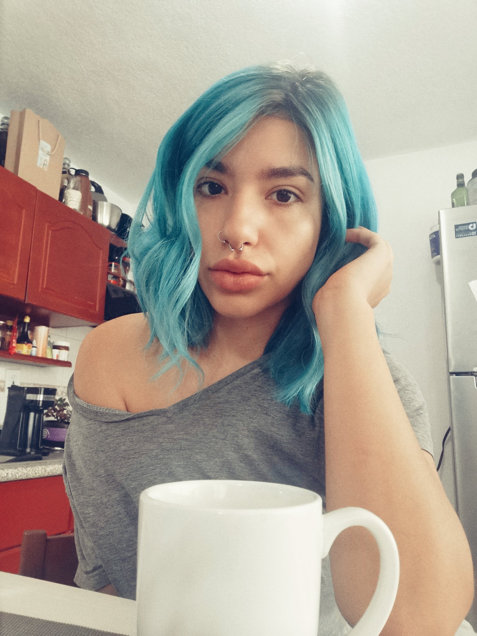 TW Pornstars - Marcela Moss. Twitter. Alguien más siente que es lunes