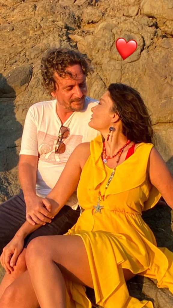 💛☀️ <a href="/nrglyslcy/">Nurgül Yeşilçay</a>