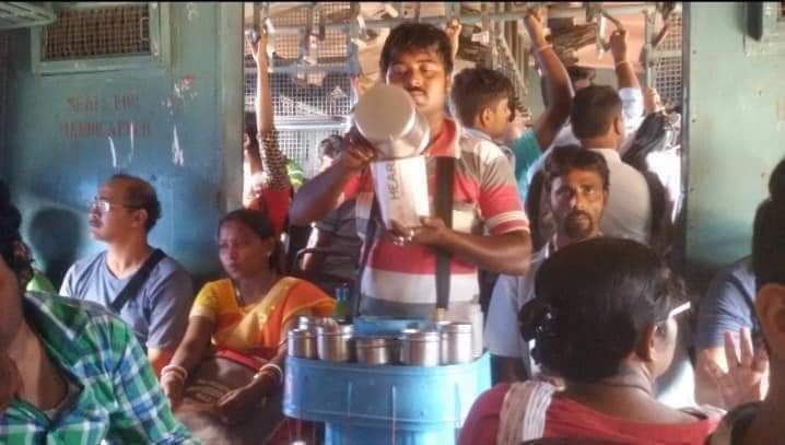 SaratKoley's tweet photo. #अब #वे #कैसे #हैं?
आठ महीने से ट्रेन नहीं च��� रही है, अब वे कैसे हैं?
उनका परिवार इस मुश्किल समय में कैसे चल रहा है,किसी को कोई लेना देना नहीं, सभी रिया, सुशांत सिंह राजपूत पर बोल रहे हैं. 
f@@ double standard people system.
😡😡😡@narendramodi @AmitShah @adhirrcinc @RahulGandhi https://t.co/p8XIPOuu3P