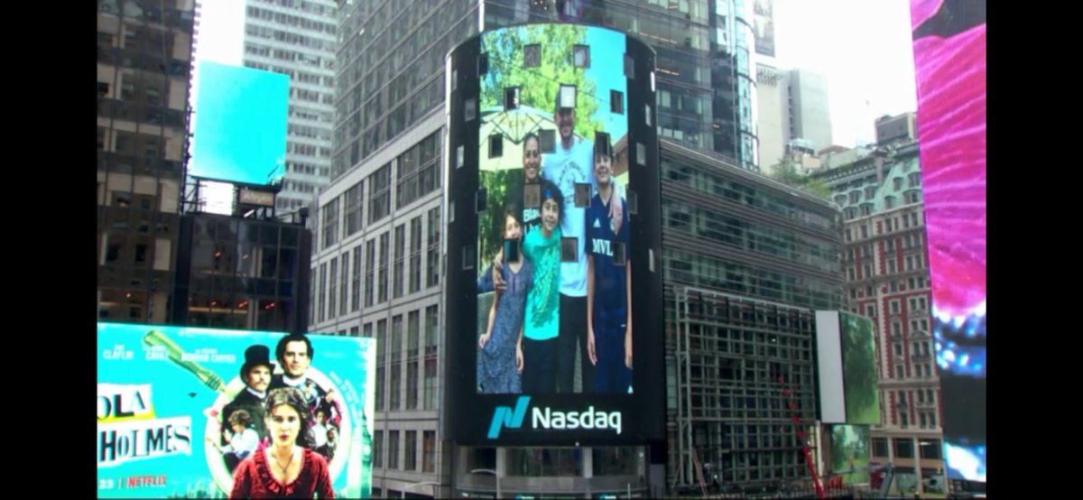 ro_parry's tweet image. 9.17.20 | Proud to be a member of the @SumoLogic team on this milestone day. We&apos;re @Nasdaq official! #sumologic #continuousintelligence #techIPO #SumoLogicIPO