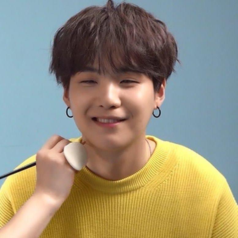Yoongi being the gentlest person in the world; a thread