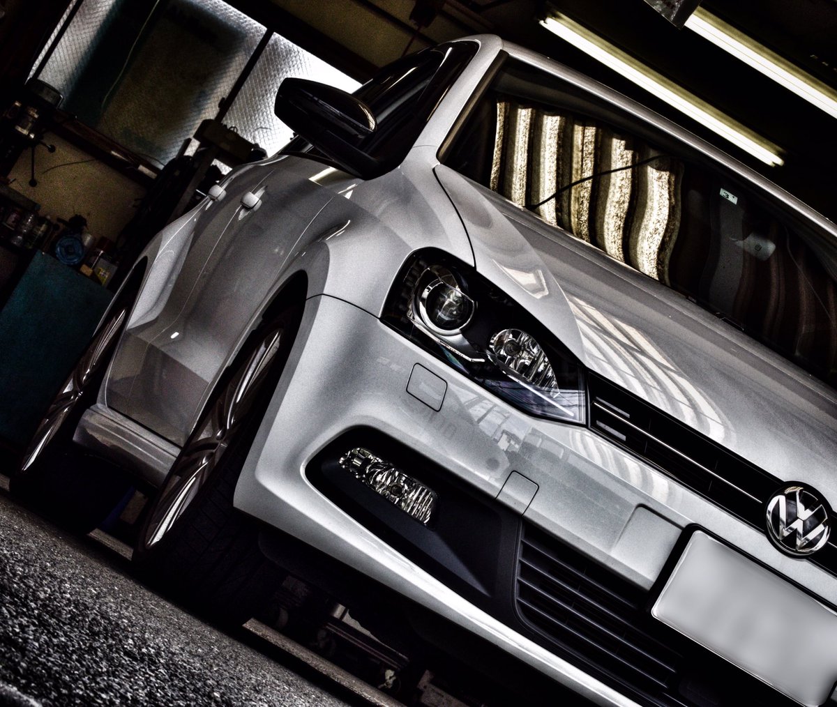 AyumiDenki's tweet photo. 【VW Polo BlueGT(6C)】
本日のモデルは6C型のブルーGT。
最後の5ナンバーサイズという事で、人気の車種でもありますね♪
#vwpolo
#polo6c
#polobluegt
#ポロブルーgt
#フォルクスワーゲン
#vw
#volkswagen https://t.co/4ihmvRqJSp
