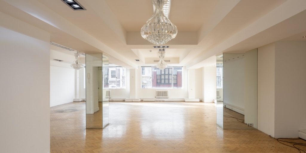 #Property of the Week:

STYLISH AIR-CONDITIONED #OFFICE
42-48 Great Portland St

3rd Floor
1,450 sq ft
bit.ly/32DyqAb

#VirtualViewings on IGTV & YouTube
lnkd.in/dJJgQyM
bit.ly/2Ze1f4E

#commercialproperty #mediabusiness #fashionbusiness #commercial