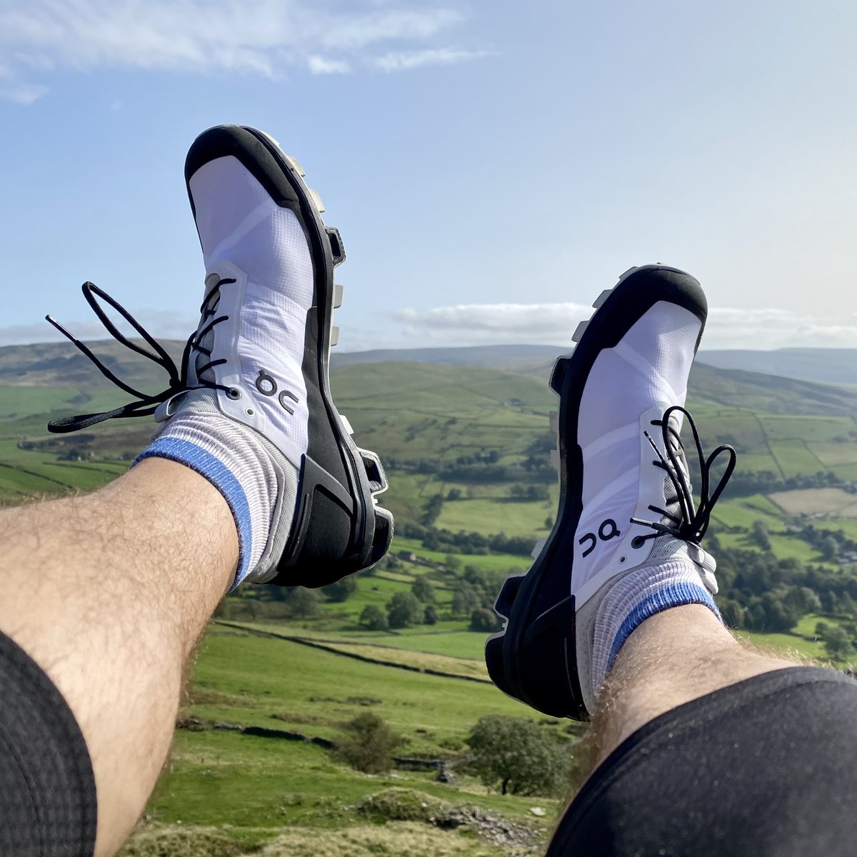 pauljbarton's tweet photo. Found another shoe that puts a silly grin on my face. @on_running #cloudventurepeak - light, bags of grip and SO fast feeling! @on_runningUK #trailshoeselfie https://t.co/vFObFbbkiJ