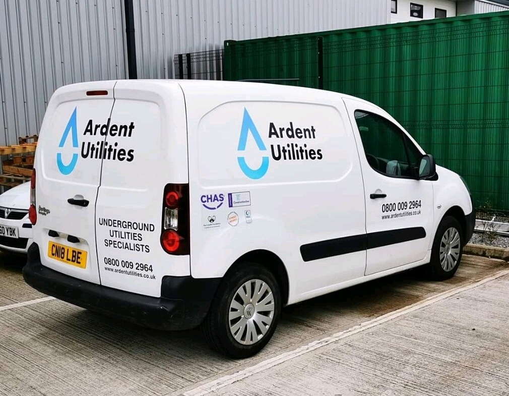 ArdentUtilities's tweet photo. Branding is key to a company's profile and our new logo looks great on our vehicles, business cards, flyers etc. 😎
#LeadReplacement #ReplacementWaterSupply #WirralLeadReplacement #WirralWaterPipe #Liverpool #LiverpoolWaterPipe
#UndergroundUtilities #TrenchlessTechnology https://t.co/GkD8pThjQ6