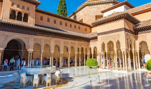 La Alhambra estrena un nuevo sistema de acceso más seguro bit.ly/2ZeGeGn vía <a href="/hosteltur/">hosteltur</a>