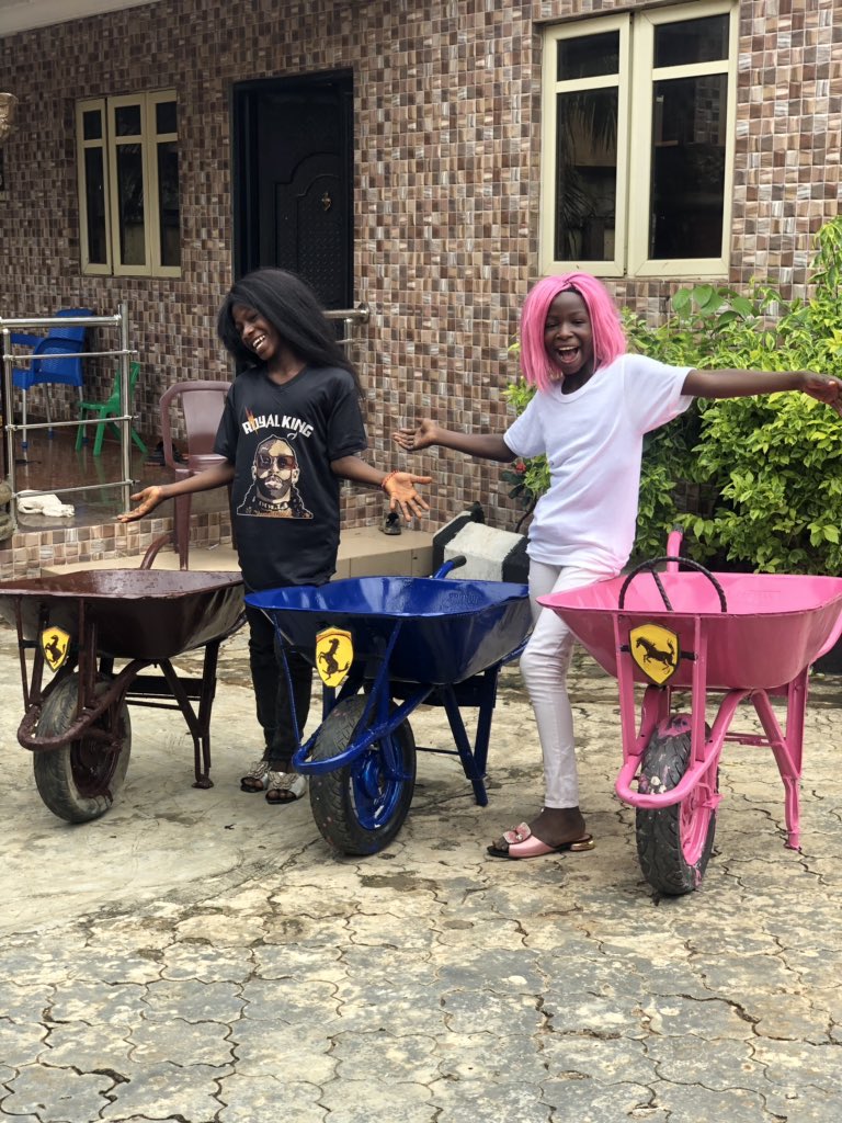 pmnewsnigeria's tweet image. #Trending: It seems Papa took the Ikorodu Bois out shopping too!