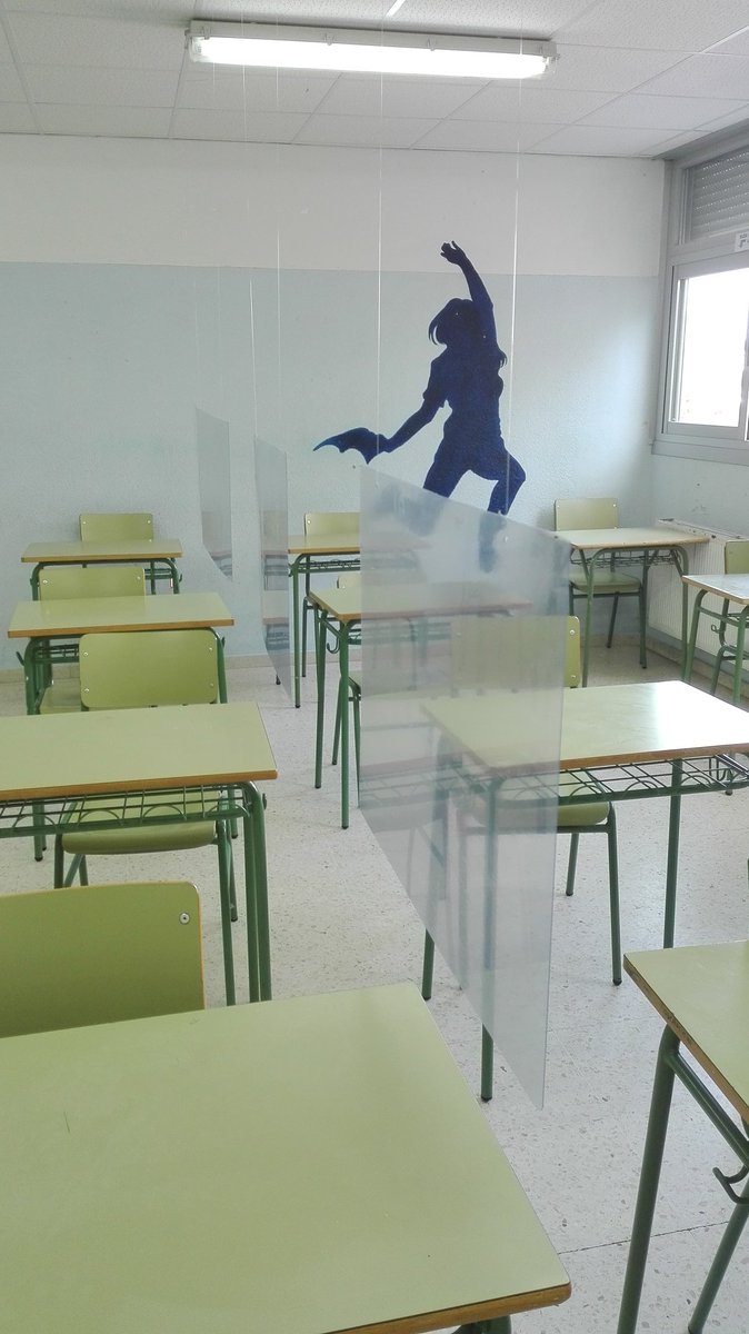 Veña, que con isto aforramos en profesores e non baixamos a ratio. Súper seguro e cientificamente testado en San Caetano...#AulasSeguras <a href="/ProfesoradoP/">Profesorado en pé</a>