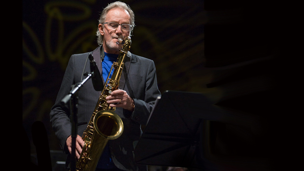 HullJazzFest's tweet image. We're delighted to welcome Supertramp saxophonist John Helliwell back to @HullTruck in November with his new project Ever Open Door, performing with the Singh String Quartet and Hammond maestro John Ellis.

#HullJazzFest   @lordstackhouse 

ow.ly/UfKt50BqA68