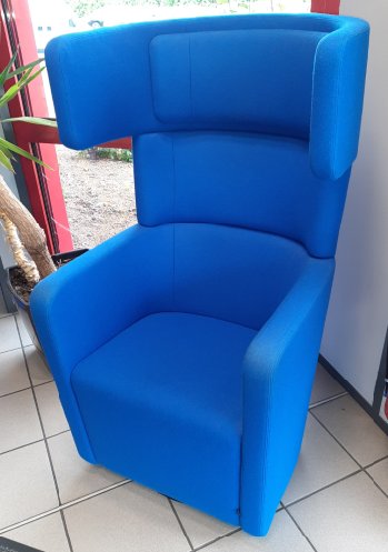 MobilierBureau's tweet photo. Fauteuil phonique, acoustique designer PearsonLloyd ,  parc wing sofa d'occasion : 09 51 48 79 00 #mobilierdebureau #secondevie #ecoresponsable   #economiecirculaire #consommation #hautsdefrance #reemploi #circuitcourt #valorisation #achatresponsable #environnement #zerodechet https://t.co/UjqEsp6nov