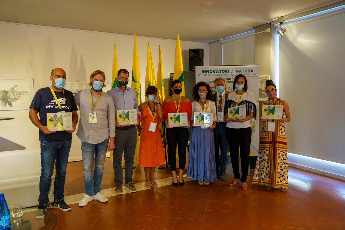 ColdirettiG's tweet photo. Anche l’Abruzzo premia i suoi giovani da Oscar Green! Scopri chi sono e le loro storie di successo. 👉 https://t.co/saEPXjYUDG @coldiretti @coldirettiab #giovanimpresa #OG2020 #innovazione https://t.co/gOZrVdtzOF