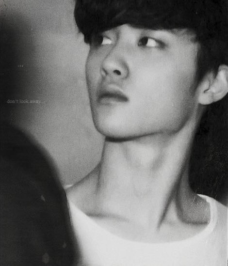 herefordyo's tweet photo. it’s the jawline for me https://t.co/lgSzGP0RN1