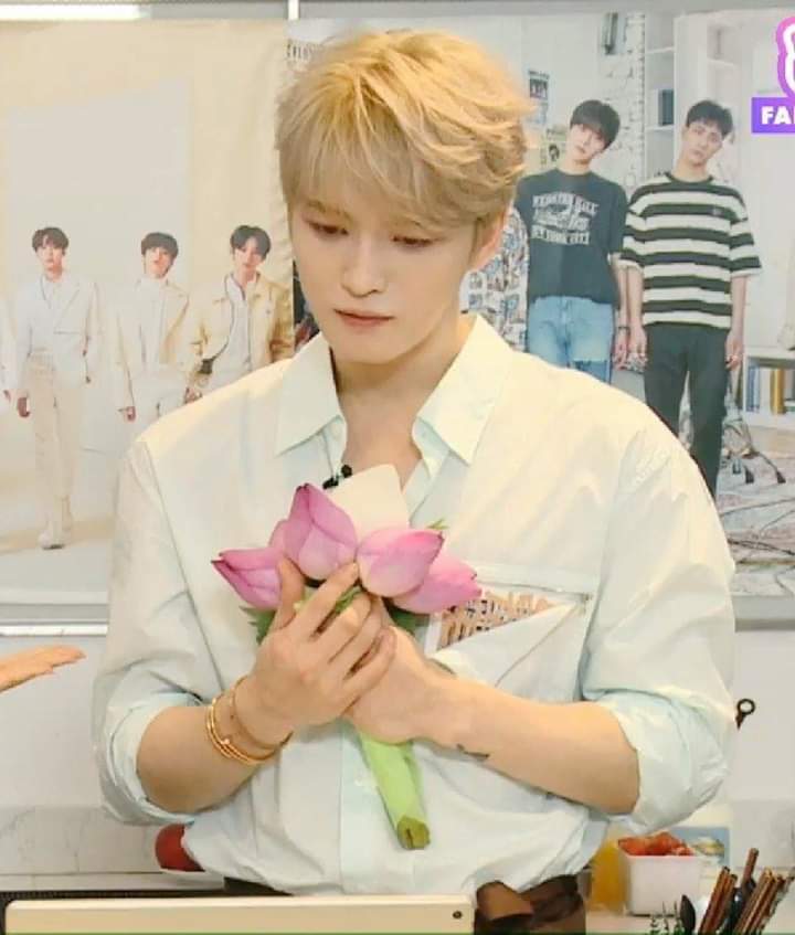 #씨제스_아티스트저격_사과해
#씨제스_유료브이앱_먹튀
Dễ chịu nhưng không dễ dãi nha :)