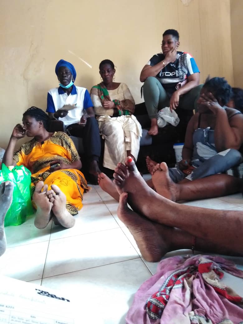 SoppekuAnd's tweet photo. Toujours dans le cadre de l'appui pour ses paires And Soppeku a visitè Joal ,Djiffir et Thies en vue d'apporter du soutien alimentaire et d'hygiene à ses membres en partenariat avec Mama Cash  dans le cadre du CMI https://t.co/GCF8cpI4Cy