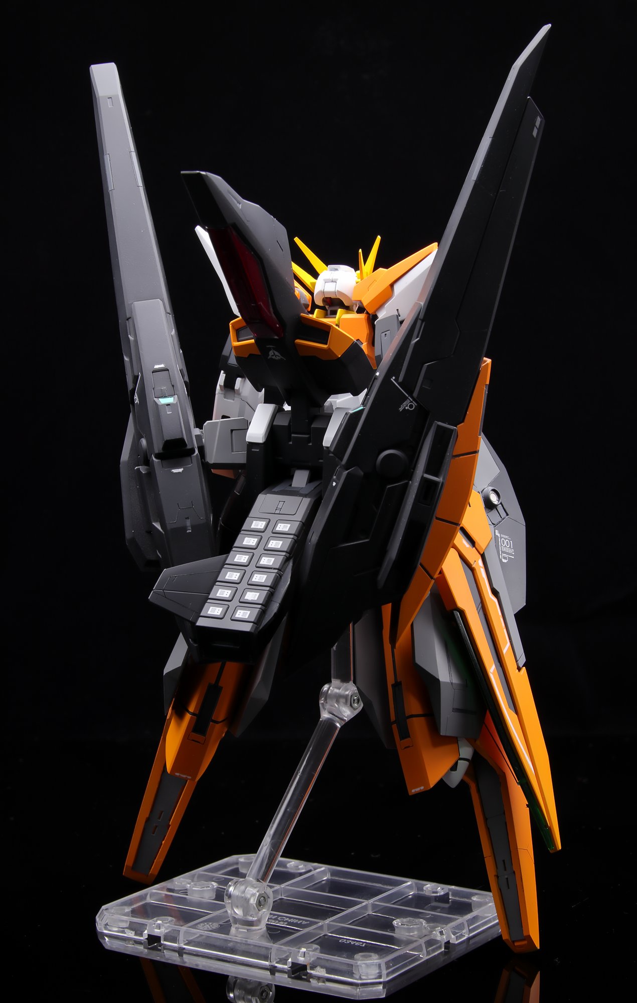 Fortuna Hg ガンダムハルート 最終決戦仕様完成しました ブースターはgnアーチャーのバックパックをベースにスクラッチ 変形もできます ガイアノーツのexセミグロスクリアープレミアム 超いい 後ろ姿がお気に入りです ガンプラ Fortuna Hg ガンダムハルート 最終決戦仕様完成しました ブースターはgnアーチャーのバックパックをベースにスクラッチ 変形もできます ガイアノーツのexセミグロスクリアープレミアム 超いい 後ろ姿がお気に入りです ガンプラ