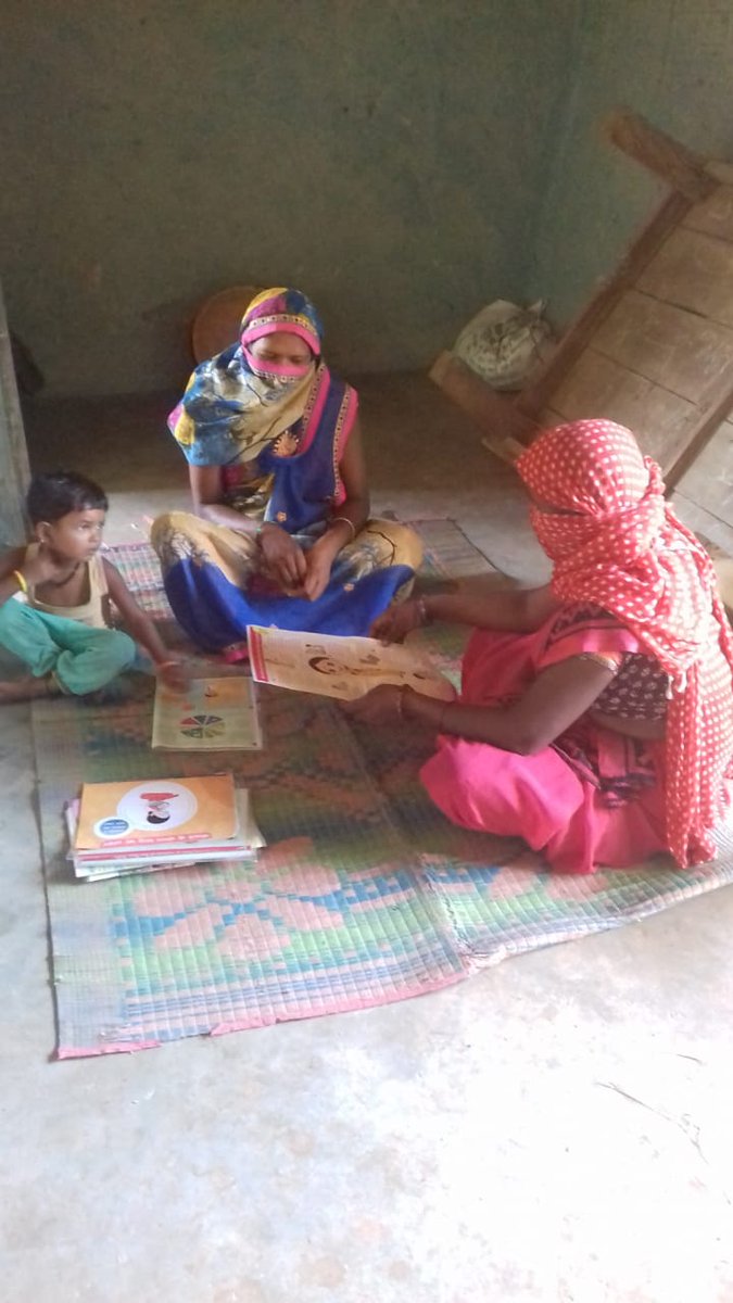 #POSHANMaah2020 
आंगनबाड़ी कार्यकर्ताओं के द्वारा बीमार शिशु के देख रेख विषय पर हितग्राहियों के घर गृहभेंट कर  परामर्श दिया गया  

<a href="/SurajpurDist/">Surajpur</a> 
#SahiPoshanCGRoshan #Local4Poshan

<a href="/MinistryWCD/">Ministry of WCD</a> <a href="/POSHAN_Official/">POSHAN Abhiyaan</a> <a href="/RanbirSharmaIAS/">Ranbir Sharma IAS</a> <a href="/akash_chhikara/">Akash Chhikara</a>