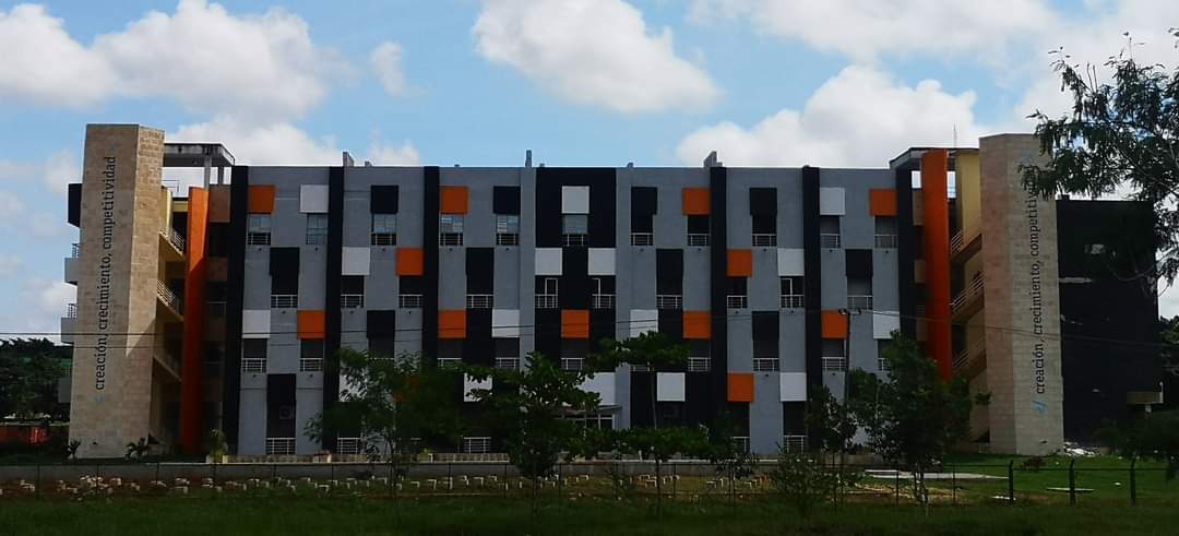 GReyesCuba's tweet photo. El Parque Científico Tecnológico de La Habana #3CE, espacio en el q confluyan ideas, proyectos, ciencia, innovación, negocios, universidades, empresas, estudiantes, profesionales, todas las fuerzas productivas con ganas de trabajar para su país. #CubaInformatiza https://t.co/c08N6DQPJm