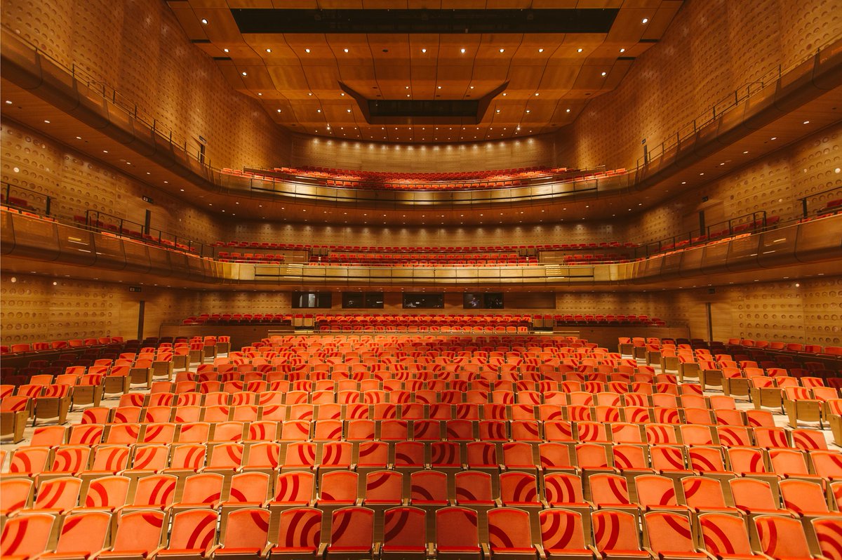 We zijn heel blij dat we opnieuw meer mensen mogen verwelkomen bij onze concerten in de Koningin Elisabethzaal.
...
We’re excited that we can play concerts for more people again at the Queen Elisabeth Hall.
...
Kies jouw concert/Choose your concert: bit.ly/3c80hLX