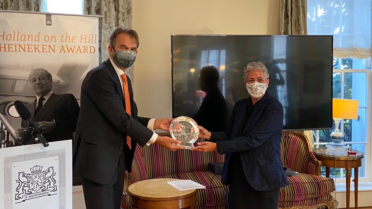 The 2020 Holland on the Hill Heineken Award has been awarded to <a href="/IBM/">IBM</a> ➡️ nlintheusa.com/heineken-award…

The award recognizes industry and business leaders who strengthen the economic relationship between the Netherlands and the US through entrepreneurship. #HollandHill🇺🇸🇳🇱