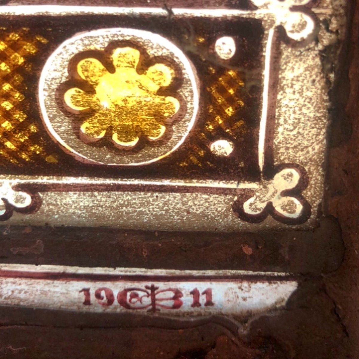 RachelsTales's tweet photo. After a lengthy search, I finally found the signature of Clayton and Bell in the east window of Elmdon church. It’s an absolute stonker of a window too! #stainedglass #churchcrawling https://t.co/5XoJG1PDM3