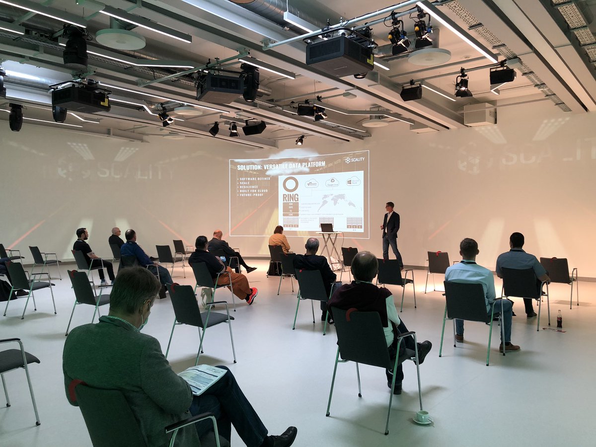 vogelitakademie's tweet photo. NextGen SDS - Be ready for Multi #Cloud und #BigData: @Scality auf der 16m breiten Projektionsfläche von „The Curve“ im VCC in #Würzburg #datatechcon #concloud #safeconferencing https://t.co/VEQ8ZgwUpK