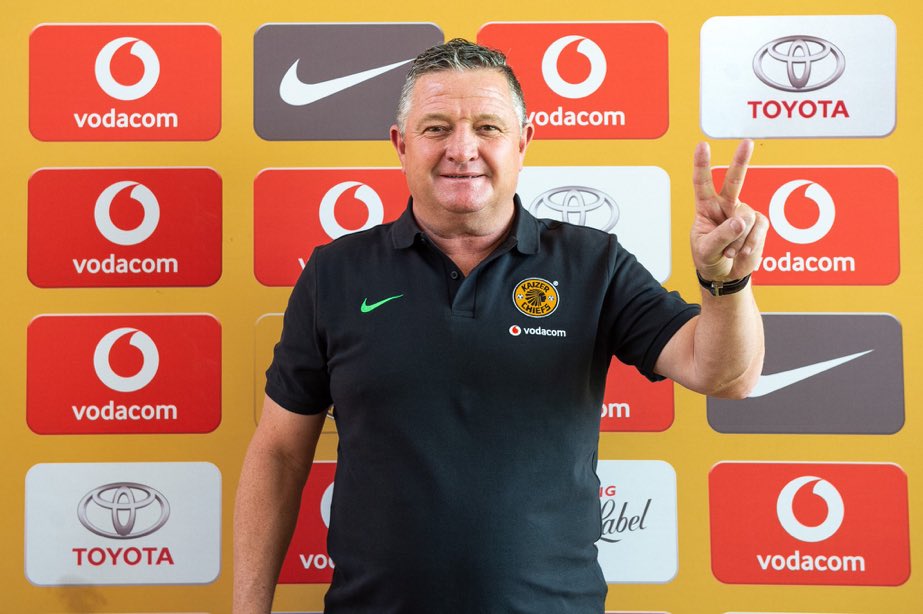 Congratulations to Gavin Hunt for being appointed as Kaizer Chiefs new head coach. 👏

Well deserved for the four-time league winner. Good luck at Naturena. ✌️