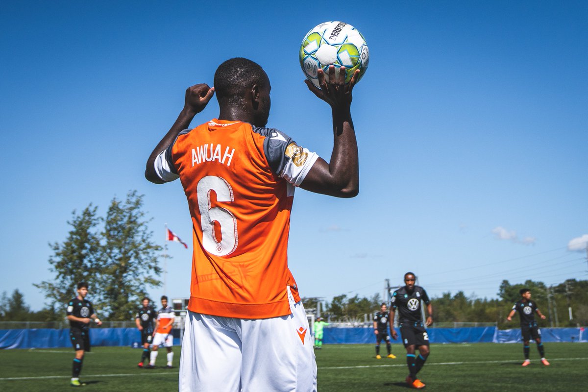 CPLsoccer's tweet image. Contest Time 🎉 

Reshare this tweet for a chance to win an in-match @_derbystar game ball from @ForgeFCHamilton's Group Stage win against Pacific FC ⚽️

Tune in this Saturday at 2 PM ET on @onesoccer &amp;amp; @cbcsports to see how it all ends in the 2020 CPL Final!

#CanPL