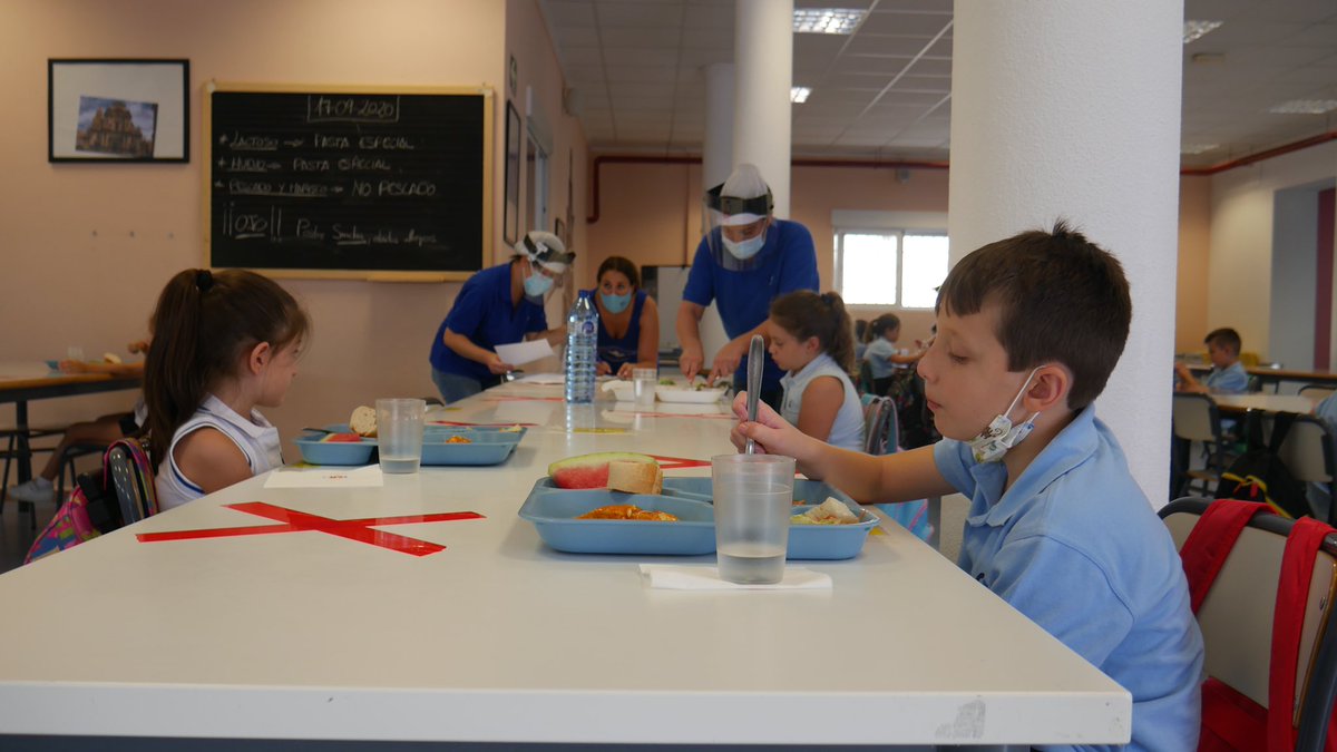 ColegioSalzillo's tweet photo. Comienza un nuevo curso en el comedor del colegio 🥗 😊 En octubre estrenamos nuevas instalaciones para alumnos de bachillerato y cursos superiores de secundaria ¡estamos muy contentos con esta noticia! https://t.co/xRF81CulXG