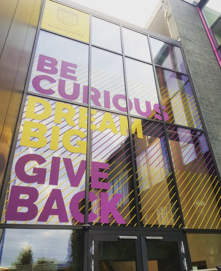 MintSigns's tweet photo. A large Exterior Window Graphic for @_UoW  we installed last week ready for the new semester 🤩🤩
Give your windows a little love and treat them to a makeover too! #mintsigns #signage #winchester #winchesteruni #print #windowgraphic #largesigns #wemakebrandsstandout https://t.co/4E29ZlXZ69
