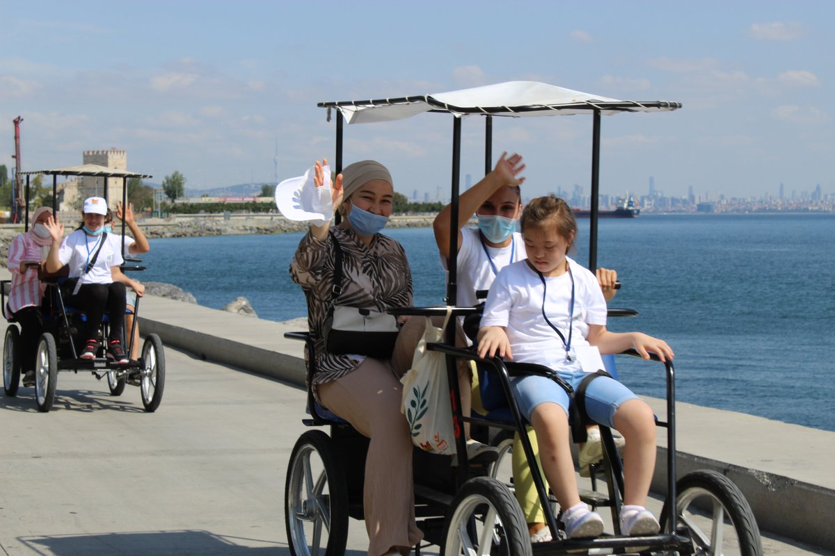 Bugün de sağlıklı bir yaşam, nefes alan bir dünya için özel gereksinimli çocuklarımızla pedal çevirdik. 🚴‍♀️🚴‍♂️ #AvrupaHareketlilikHaftası #MobilityWeek #0EmisyonluHareketlilik