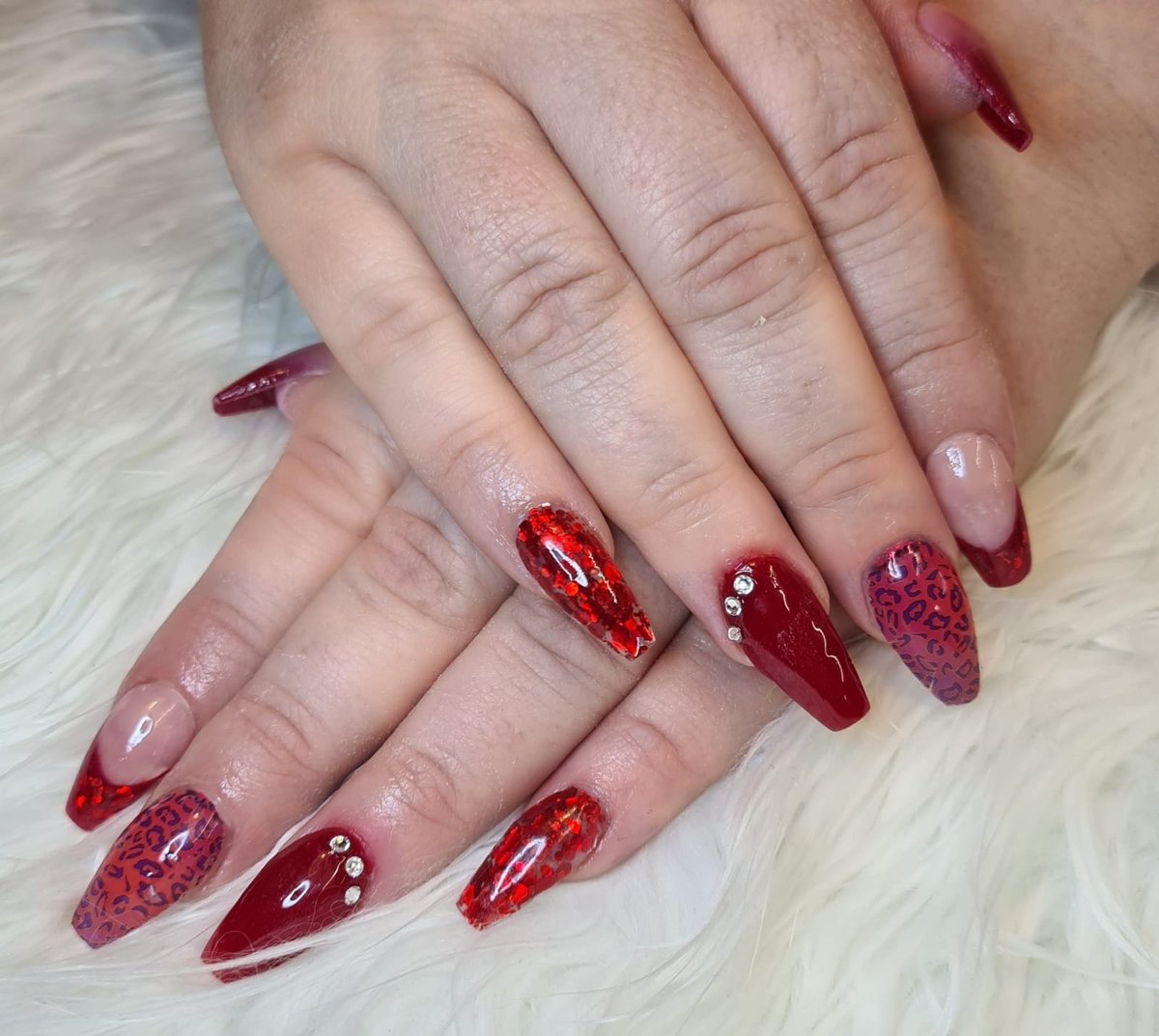 ButterflyStephs's tweet image. All Hair &amp;amp; Beauty Treatments now available!!!

Please see our social media &amp;amp; website for special offers.

To book contact...
The salon - 01942 396910 
Steph (Beauty) - 07510925326
Carla (Hair) - 07789204509