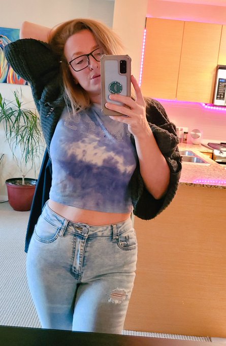 1 pic. Mornin' 🤗 https://t.co/pr3oDORLjj