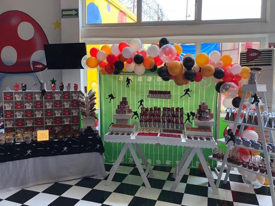 sipirilymx's tweet photo. 😎👉🏻Y podríamos pasar todo el día subiendo las más bonitas #mesasdedulces que nuestros anfitriones 👑 han organizado. 🍭 🍿🧁

¡En #Sipirily planea la mejor temática! 🎉  🥳 

#HazloInolvidable ✨
#FelizMiércoles ❤️ https://t.co/O9oQNrATIj