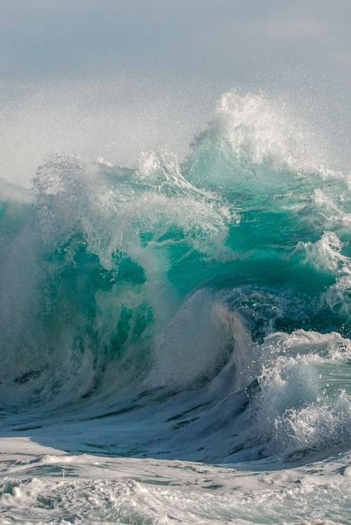 KatanaHugo's tweet photo. Pay attention the sea is also angry!
#Photos #photography #sea #angry https://t.co/sudq0kYM6T