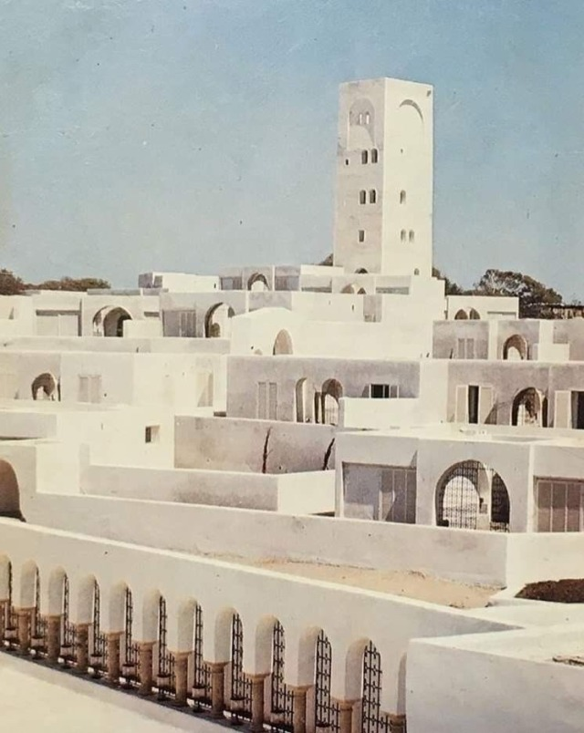 Pouillon himself was no colonial stooge. After independence in 1962, he would be commissioned by the Algerian government to build a number of famous tourist complexes, like these built in Zéralda and Sidi-Fredj, with rather bold interpretations of traditional architecture