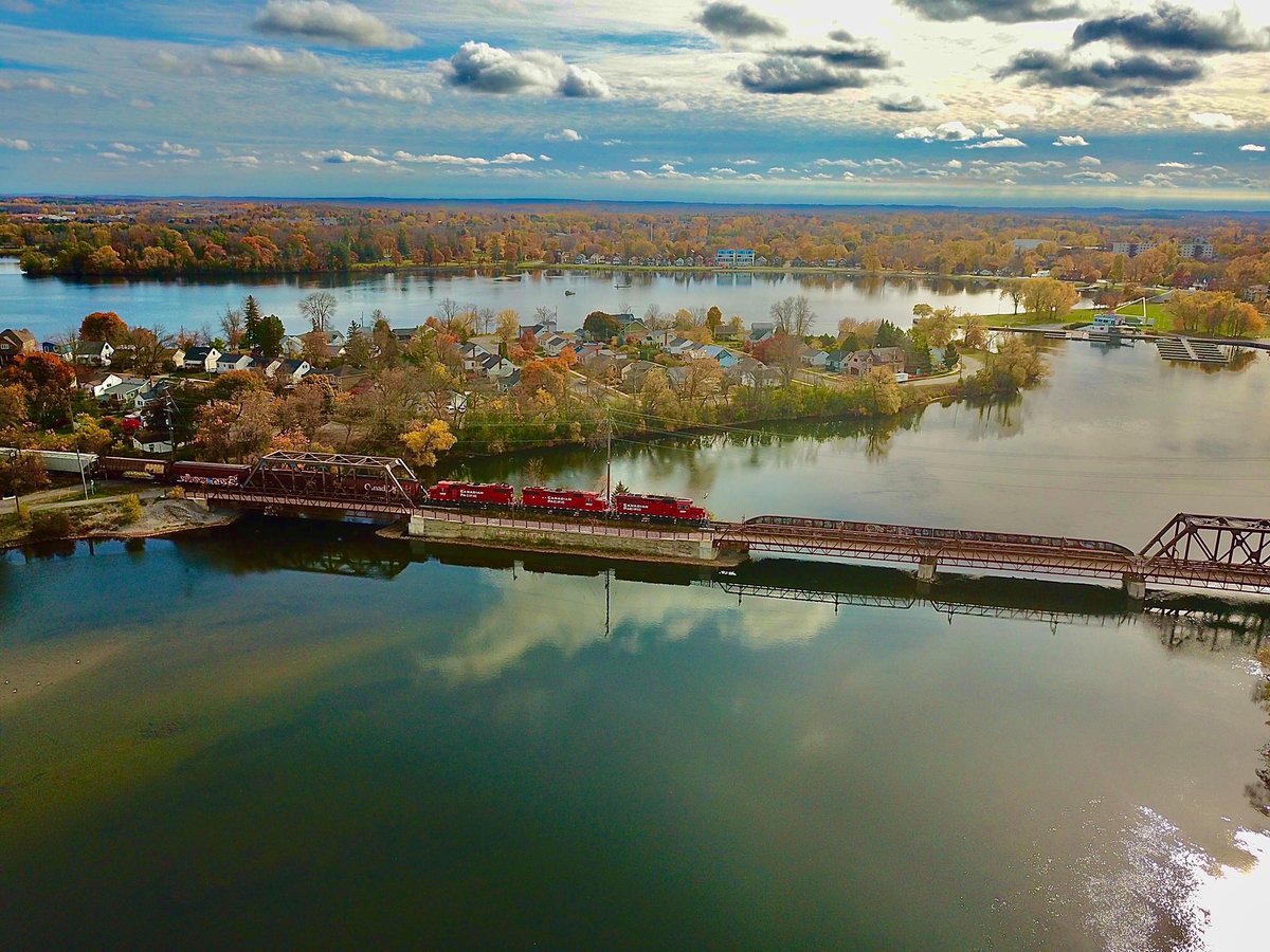 silverbeancafe's tweet photo. Fall. When we get to look forward to this!🍁 Fantastic shot taken above the cafe by Eric Green &amp; his drone last October. 

#ptbokawarthas #ptbolove https://t.co/HxSNYIJPgY