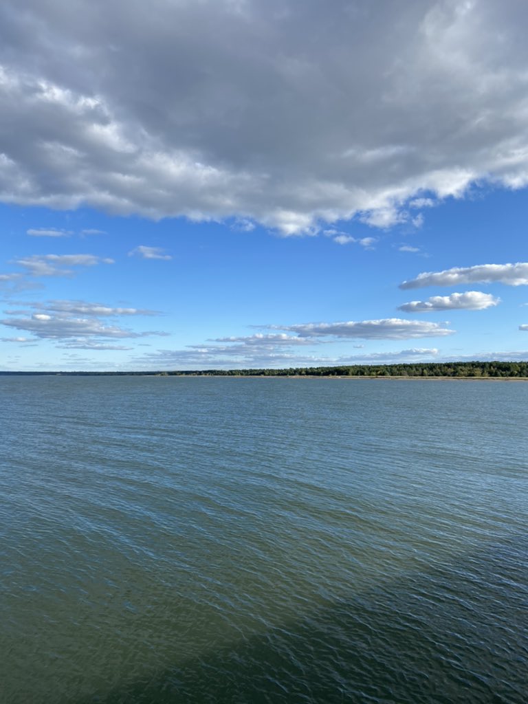 EmpPhantomTTV's tweet photo. The beauty of #Wisconsin is just staggering. #LakeSuperior #wisconsinpoint https://t.co/6WYYamNghv