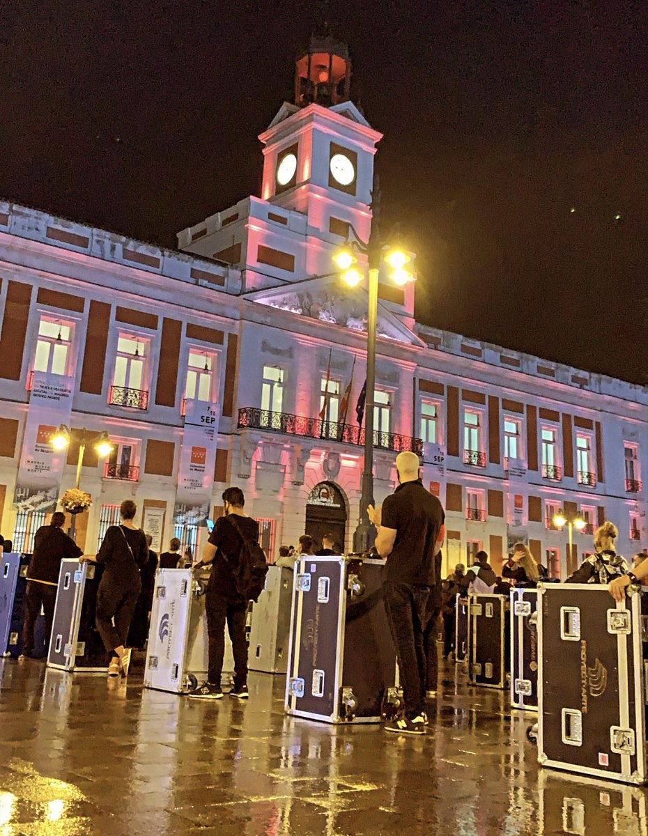 🚨 <a href="/AlertaRojaES/">Alerta Roja</a> 🚨

#Apoyo17S 
#WeMakeEvents  
#HacemosEventos 
#RedAlert 
#AlertaRoja