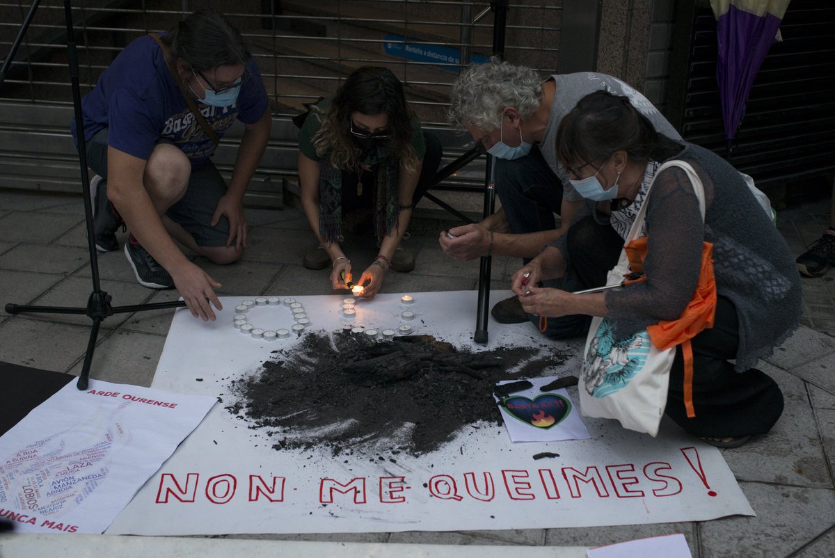 Chega a choiva para dar un respiro aos nosos montes e ao mesmo tempo Ourense berra #lumesnuncamais 
📸<a href="/brais_lorenzo/">Brais Lorenzo</a>