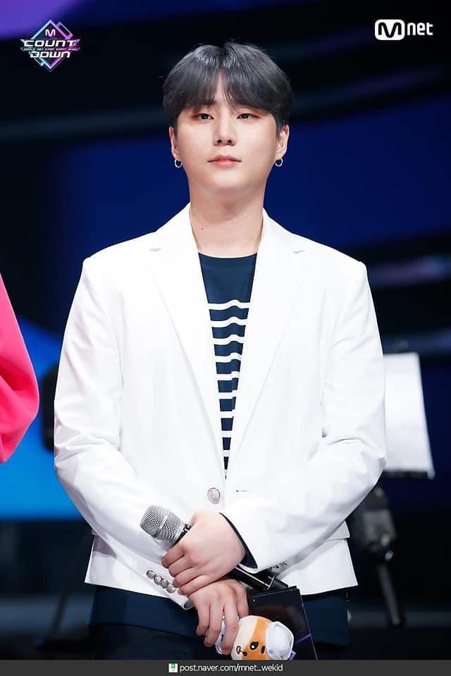 YoungKChile's tweet photo. [ 📸 | 20.09.14 ] Imágenes de #YoungK durante la entrevista en M Countdown.

© MnetMcountdown. 

#DAY6 #데이식스 #영현 #영케이 #The_Book_of_us #Gluon  #Even_of_Day https://t.co/kKQeyS4gIS