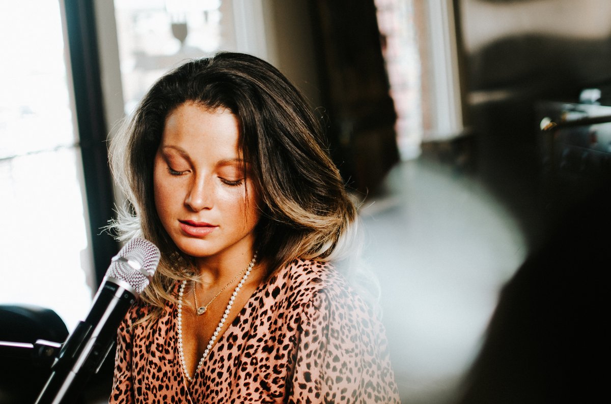 ciarabrookesing's tweet photo. Be sure to check out the TS Fork Blockparty, this Saturday in downtown Tonkawa! I’ll be at the beach, but my friend, Holly Thejazzsinger and my brother, Brody Farrow, on guitar, will be there performing live music all night. Don’t miss out on the fun! #ciarabrooke https://t.co/pD6oW92vY5