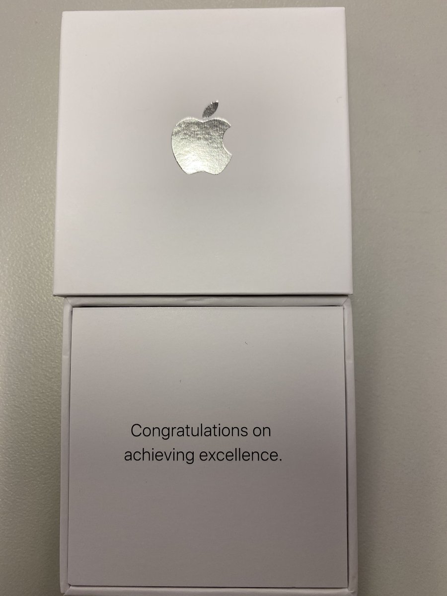 hec_79's tweet photo. @AppleMasters got this today !! Feeling a little special thanks !!! https://t.co/ln4Ib5F9jd