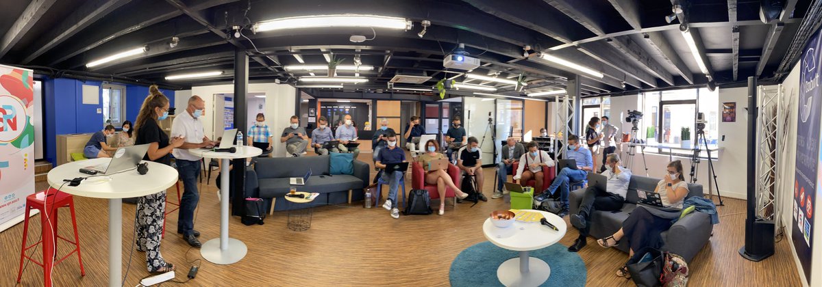 Tout le monde est en place et prêt pour la 19e AG du <a href="/reseauSPN/">Réseau SPN</a> ! #engagement #association #numerique